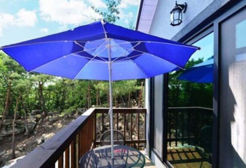 Jecheon The Pine Hill Pension