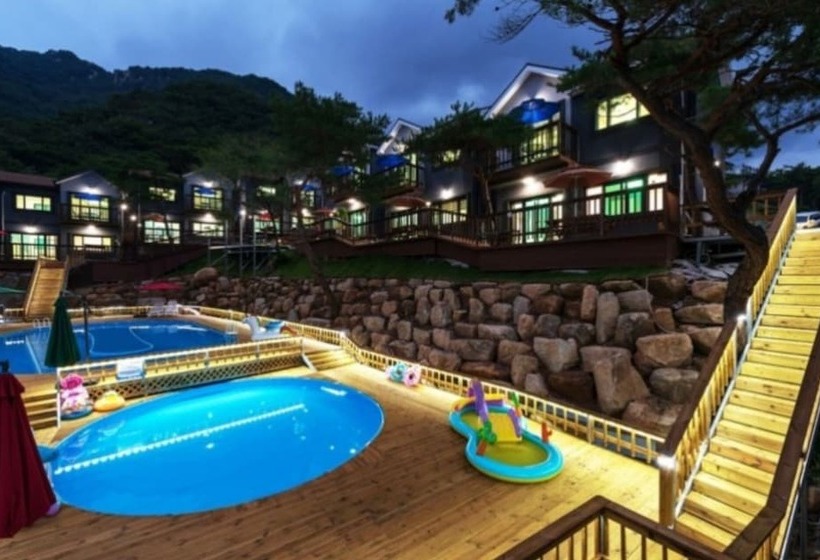 Jecheon The Pine Hill Pension
