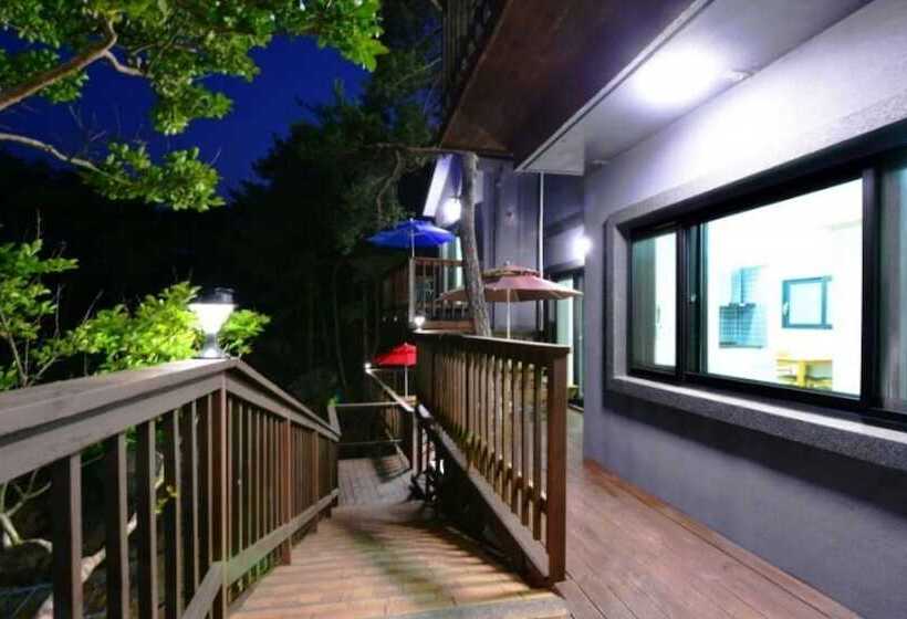 Jecheon The Pine Hill Pension