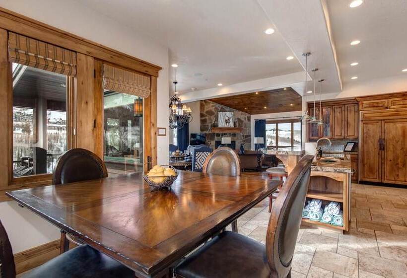 The Lookout 4 Bedrooms Plo 6590 By Kbm