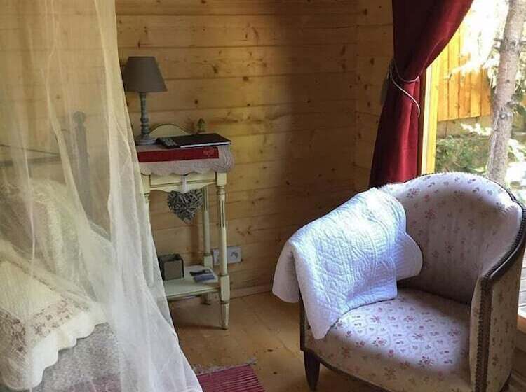 La Cabane Romantique Et Sa Balneotherapie