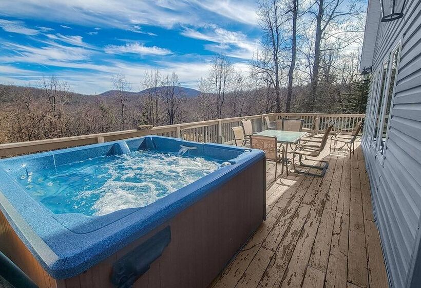 Love Ridge Mountain Lodging