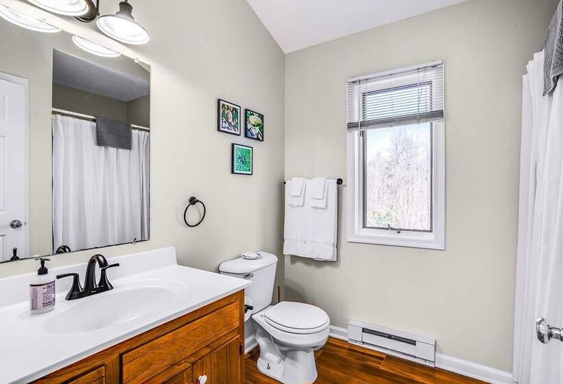 Love Ridge Mountain Lodging