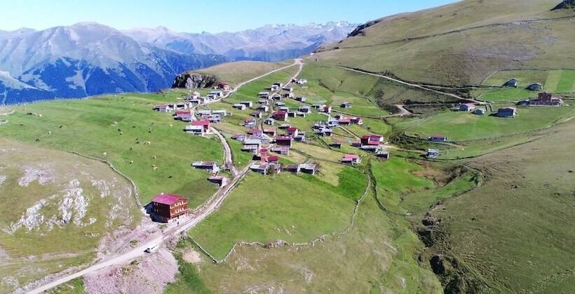 Migroras Otel & Restaurant Karestel Yaylasi