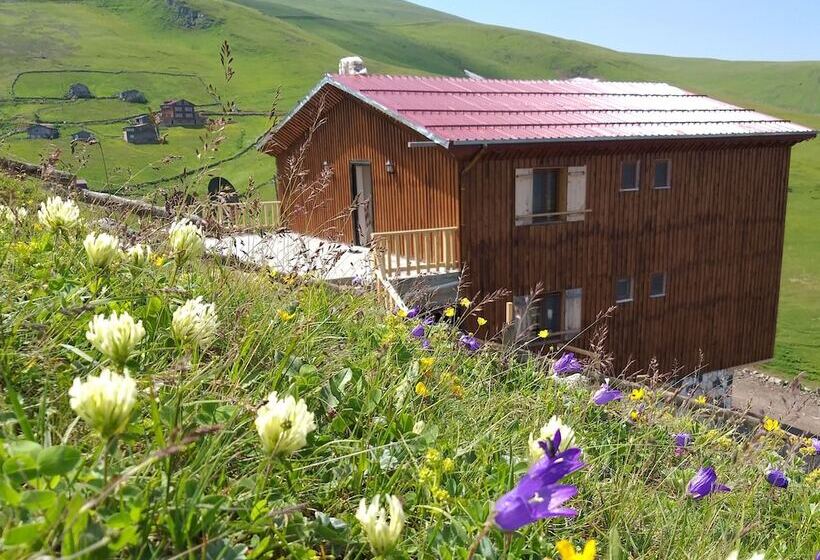 Migroras Otel & Restaurant Karestel Yaylasi