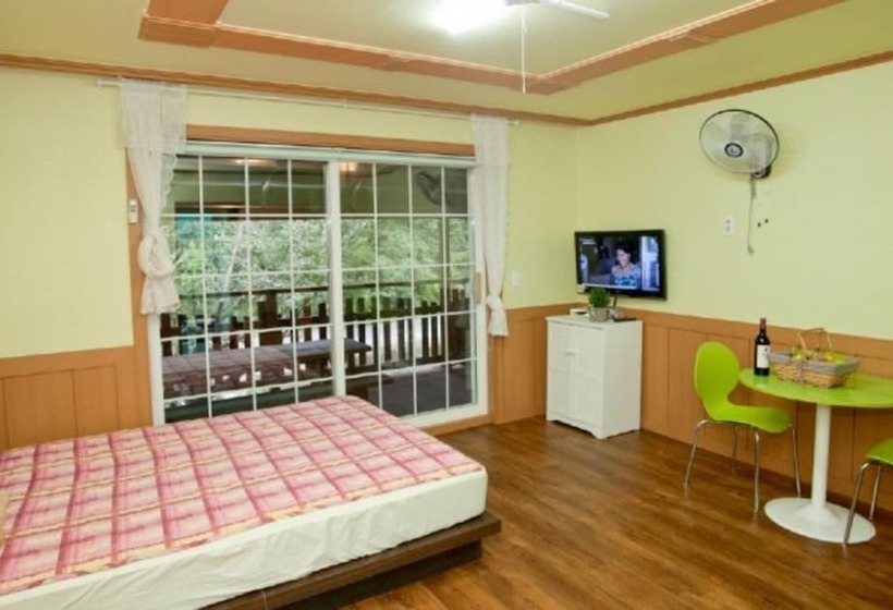 Miryang Mirinae Pension