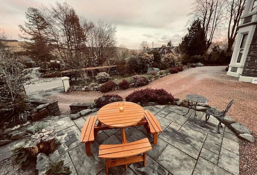 Moffat Independent Hostel