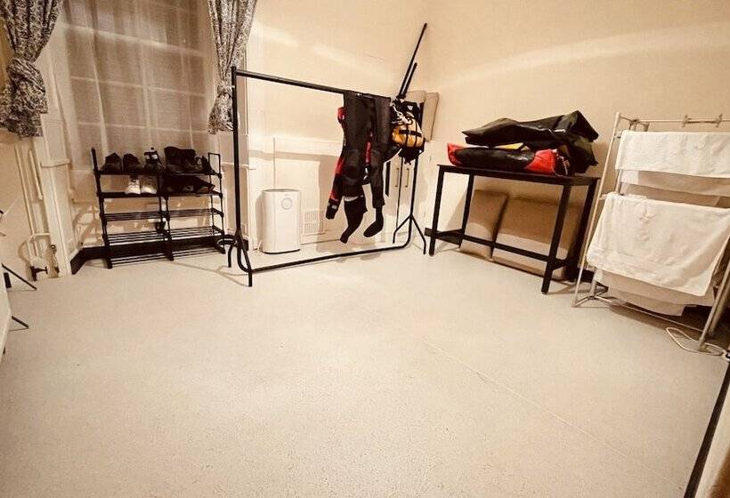 Moffat Independent Hostel