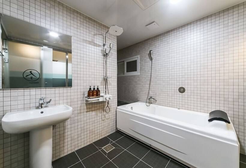 汽车旅馆  Cheongdo Shuim