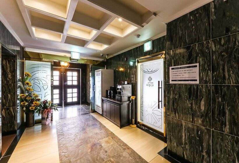 Motel Daejeon Jungri Castle