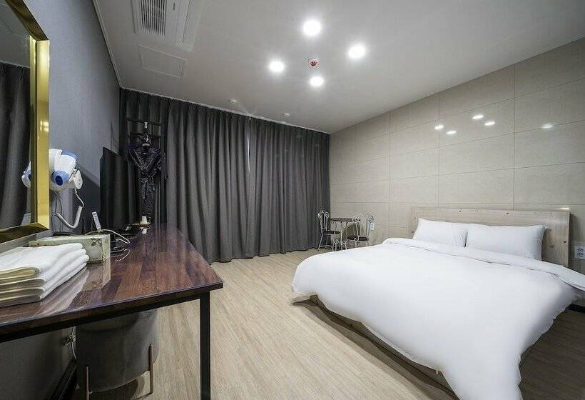 Мотель Gangneung Lara