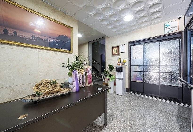 Мотель Gangneung Lara