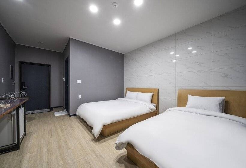 Мотель Gangneung Lara