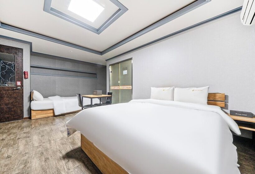 فندق على الطريق Gunsan Orange