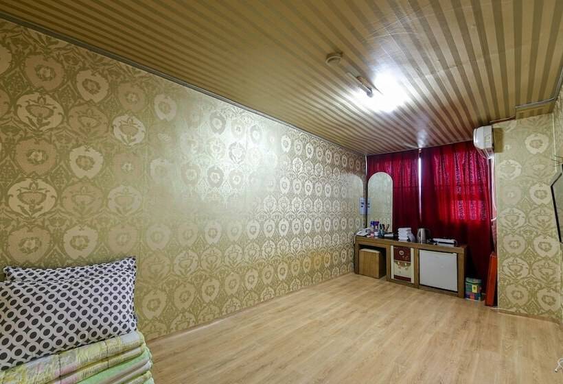 汽车旅馆  Jeonju Jinbukdong Gyeongdong