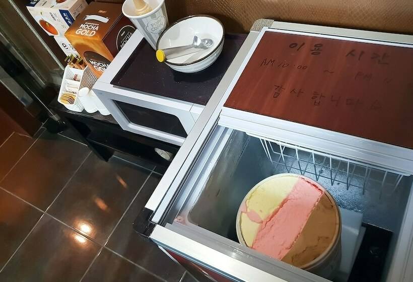 모텔 Jinju The First