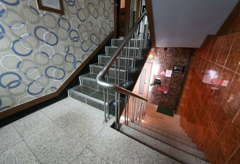 모텔 Jinju The First