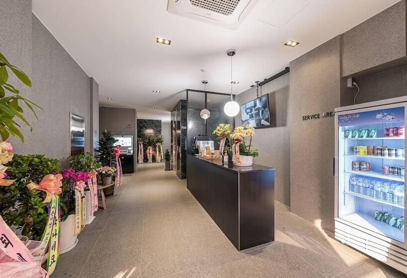 汽车旅馆  Namyangju Ninestone