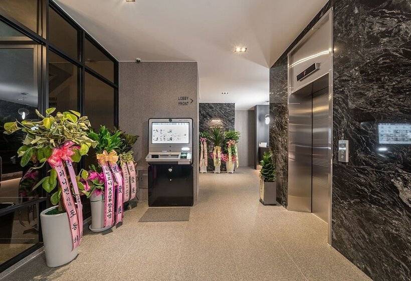 汽车旅馆  Namyangju Ninestone