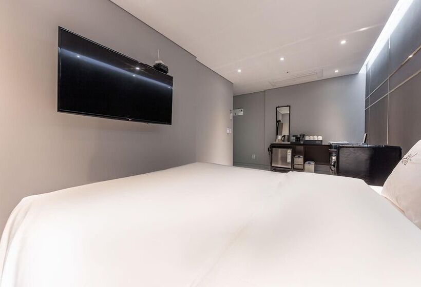 Motel Pyeongtaek May