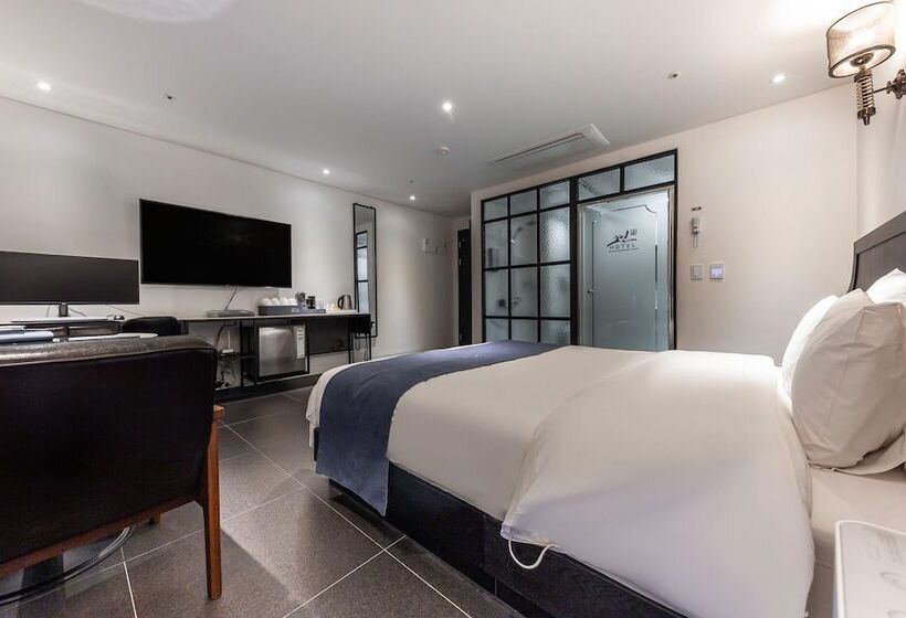 Motel Pyeongtaek May