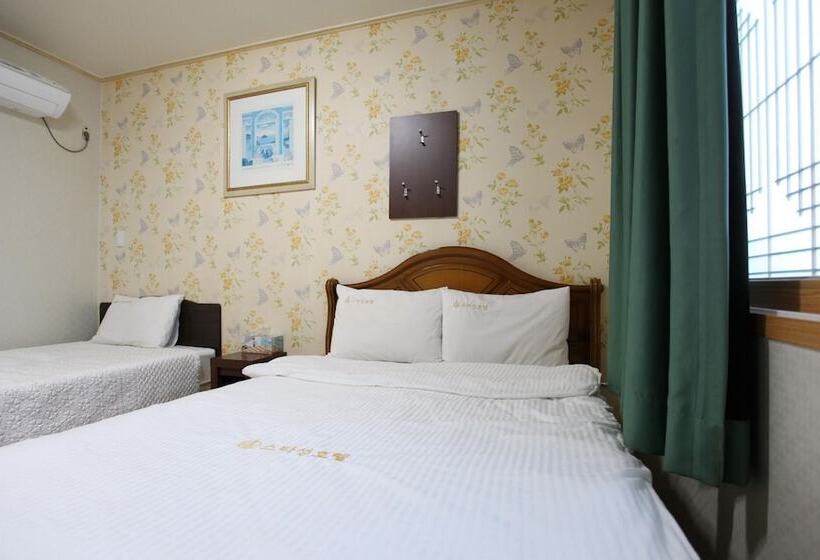 מוטל Seogwipo Starsung