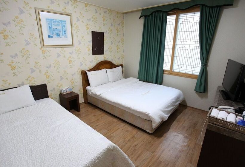 מוטל Seogwipo Starsung