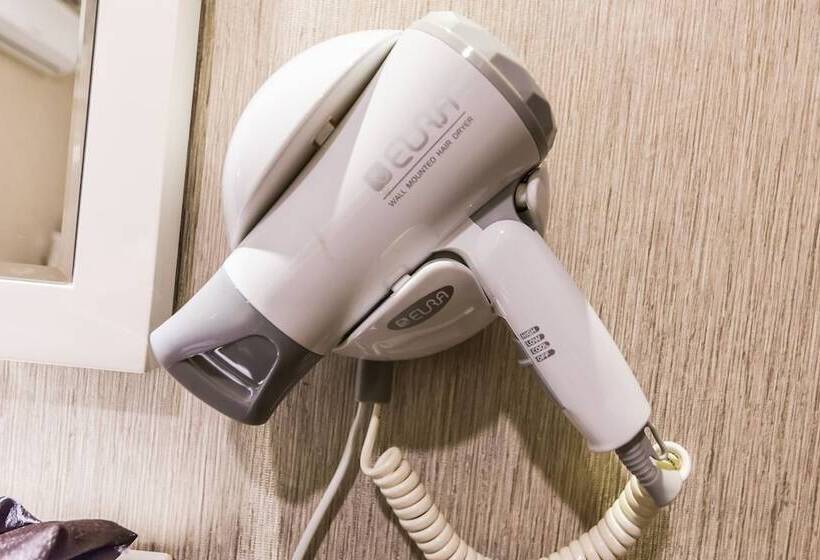 מוטל Seongnam Sangsang