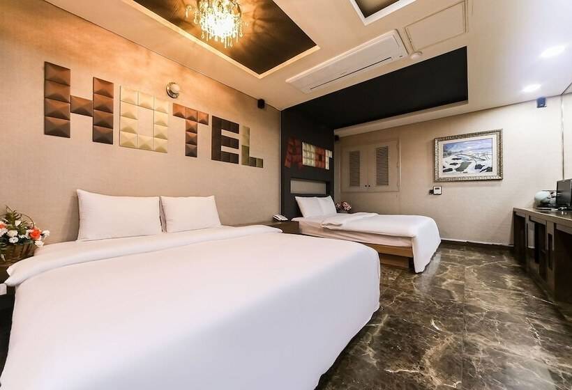 Mungyeong Jeomchon Amor Motel