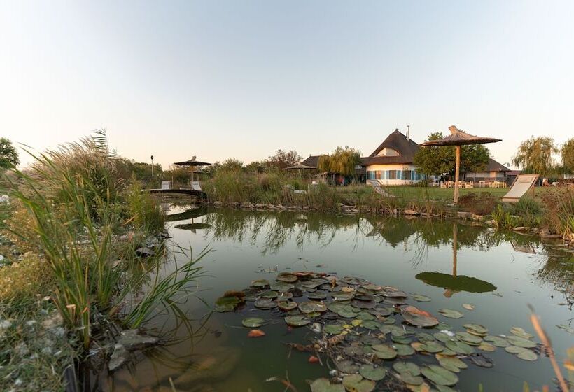 Пансион 5 Chirpici - Small Traditional Resort