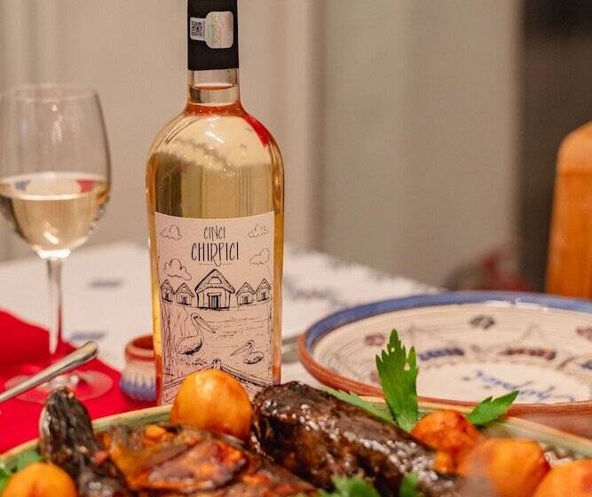 Пансион 5 Chirpici - Small Traditional Resort