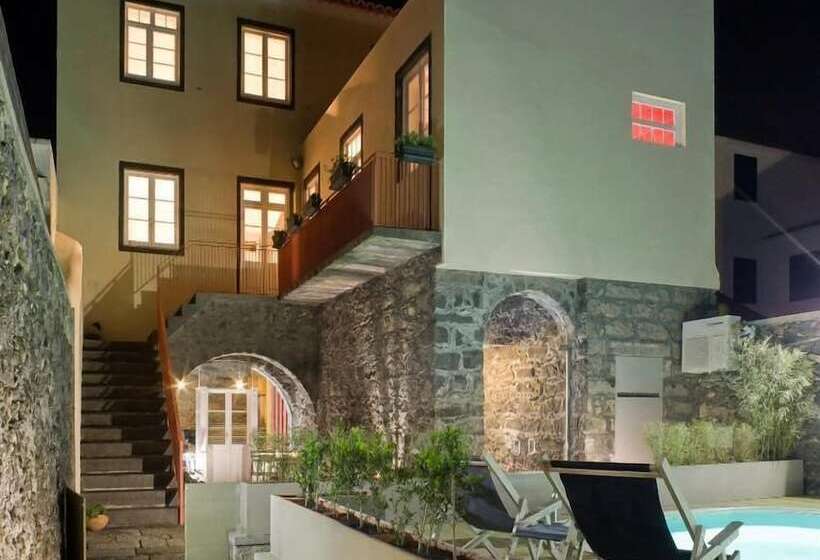 بنسيون Azorean Urban Lodge