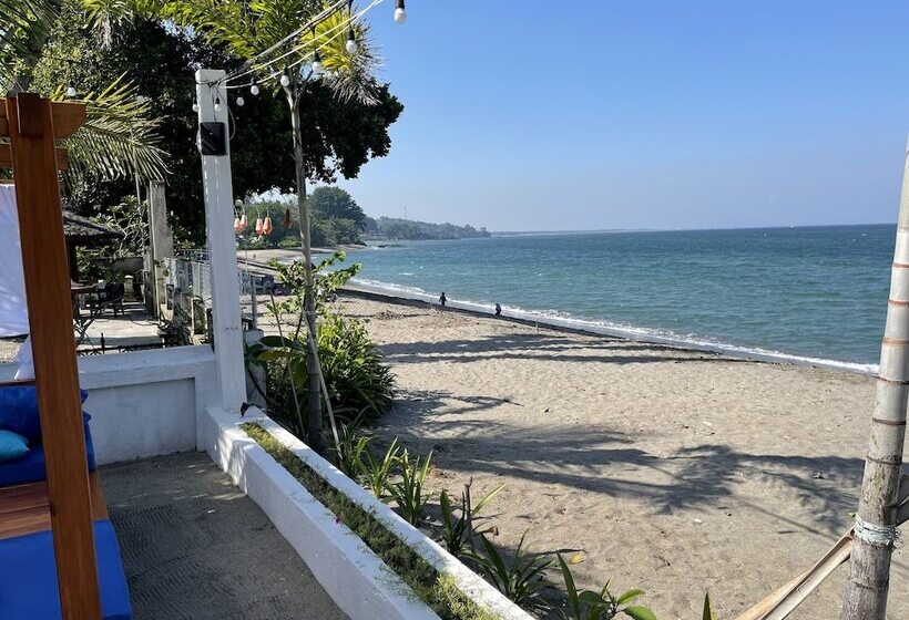 פנסיון Beach Club Lombok By Bale Solah