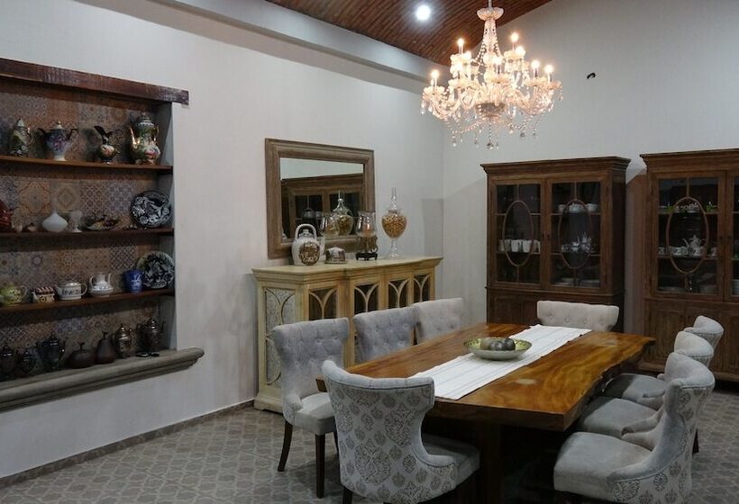 פנסיון Casona 13 Flechas