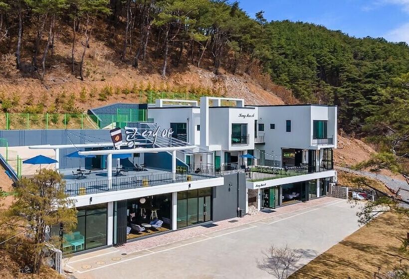 Пансион Chungnam Cheongyang Kongmaea Poolvilla