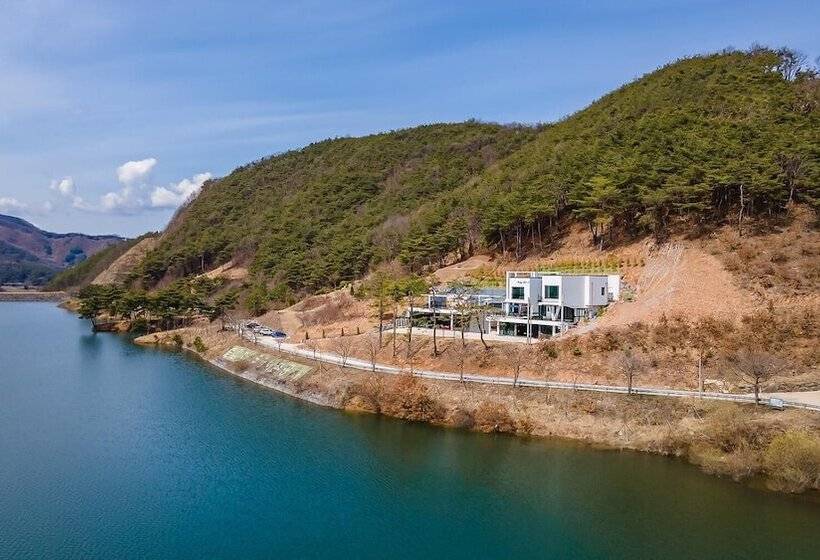 Pensione Chungnam Cheongyang Kongmaea Poolvilla