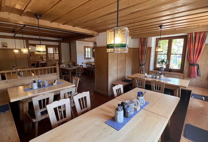 ペンション Gasthaus Kampenwand Bernau