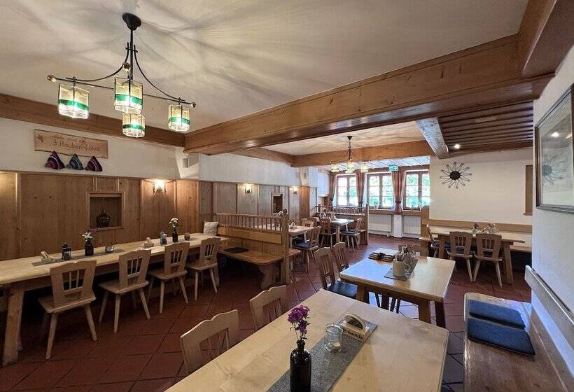 ペンション Gasthaus Kampenwand Bernau