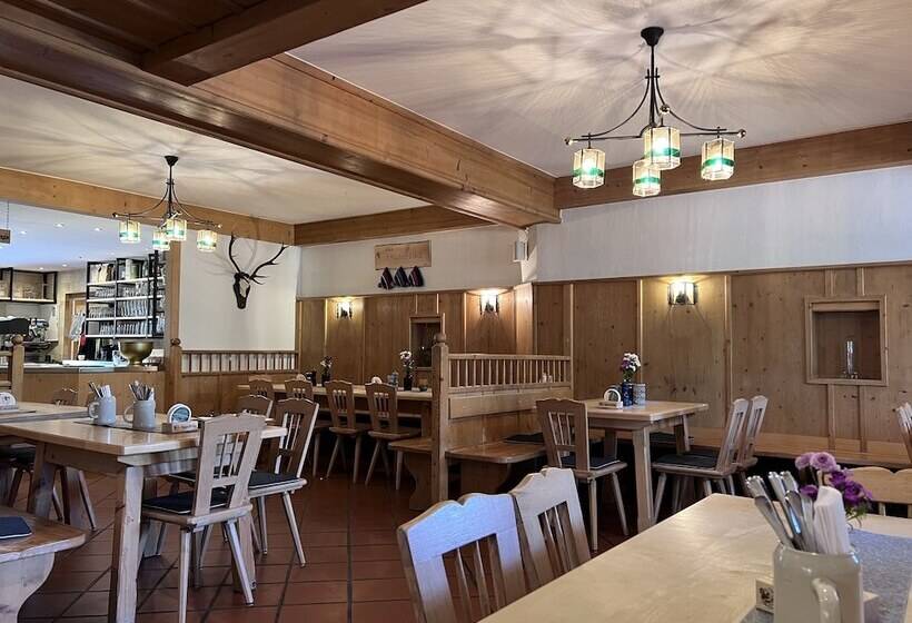 ペンション Gasthaus Kampenwand Bernau