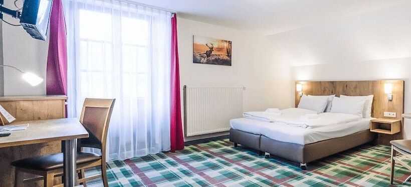 ペンション Gasthaus Kampenwand Bernau