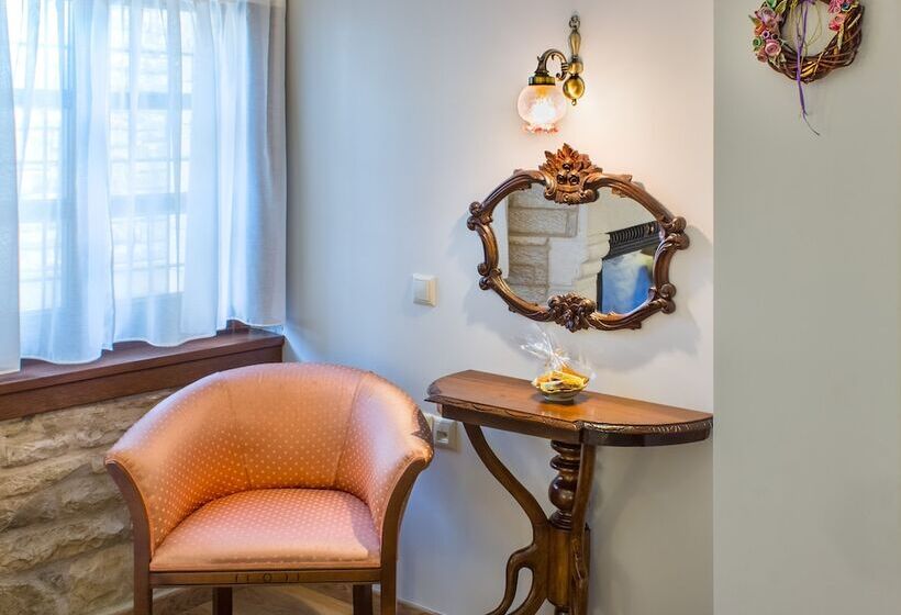 פנסיון Gioraldi Art