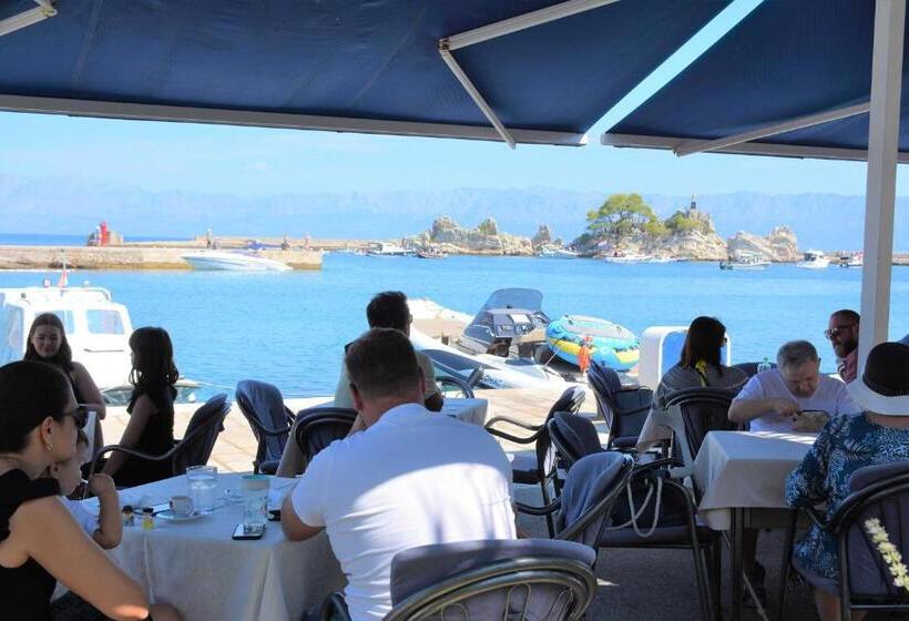 ペンション Guesthouse Aurora