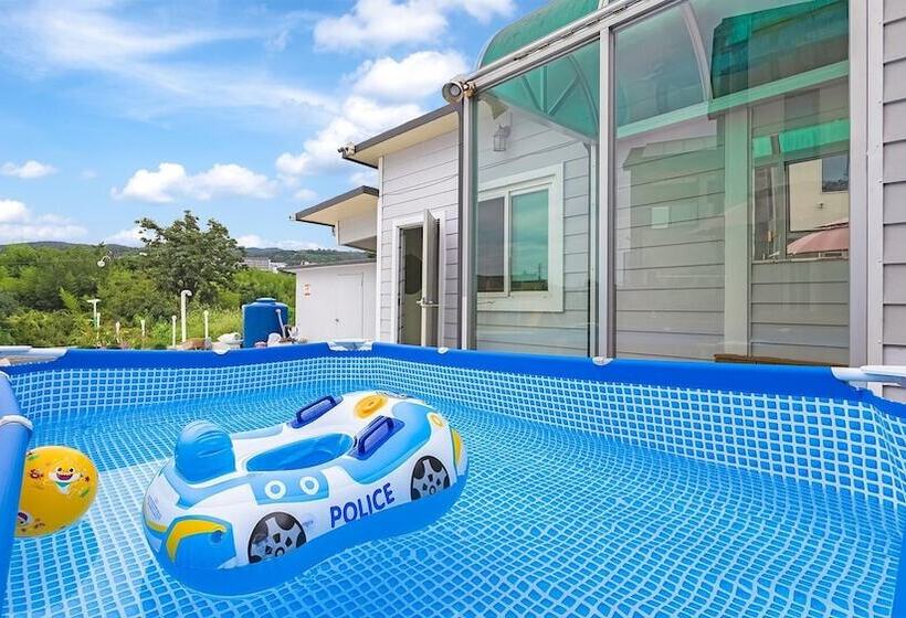 Pensione Gyeongju Cheongun28 Kids Poolvilla