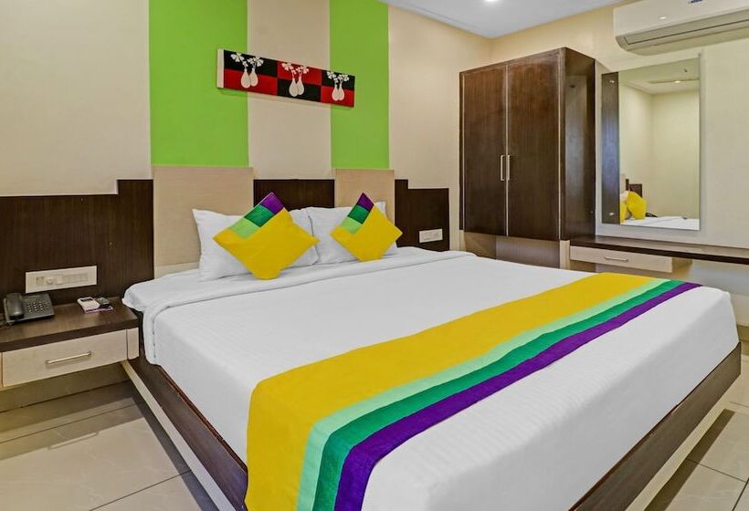 פנסיון Itsy Hotels G Square