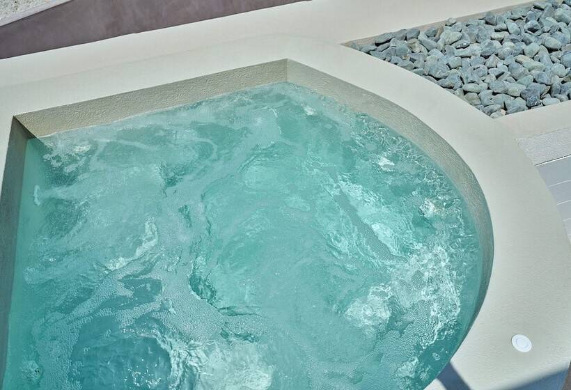 بنسيون Lilium Homes