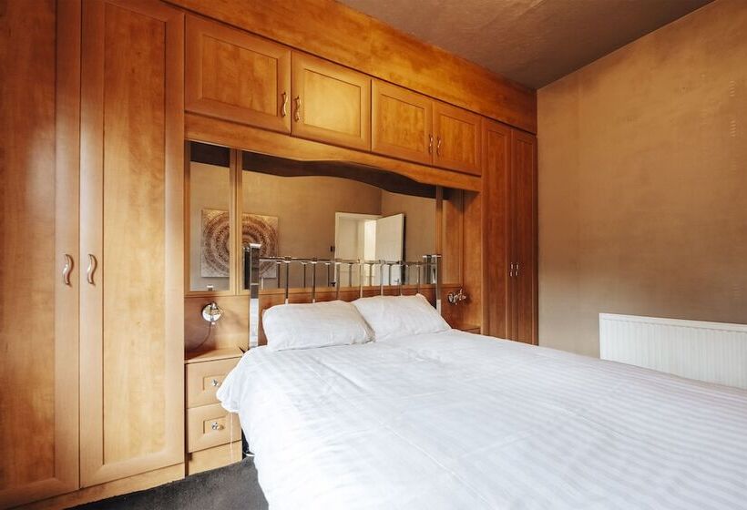 膳宿费 Luxury Town House