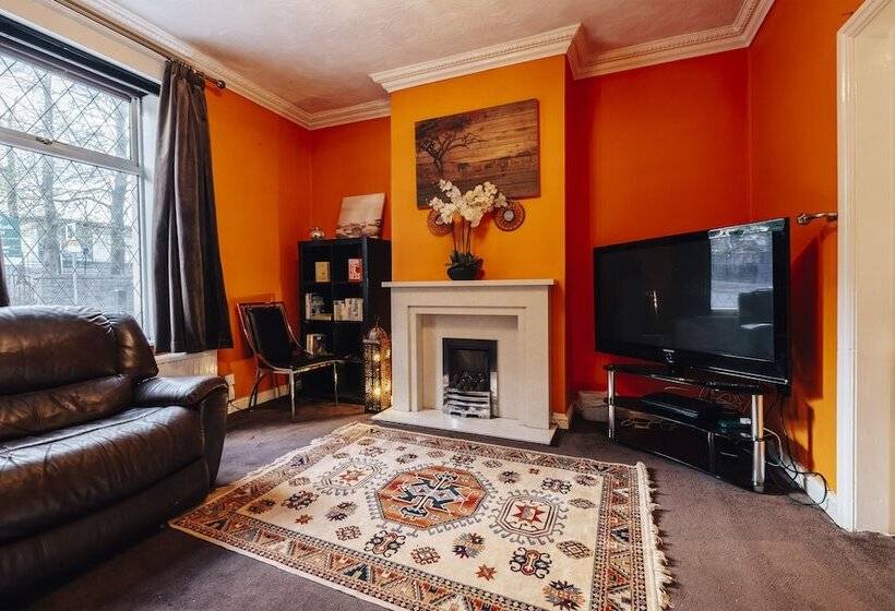 膳宿费 Luxury Town House