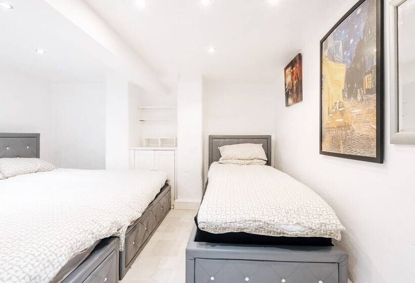 Пансион Luxury Town House