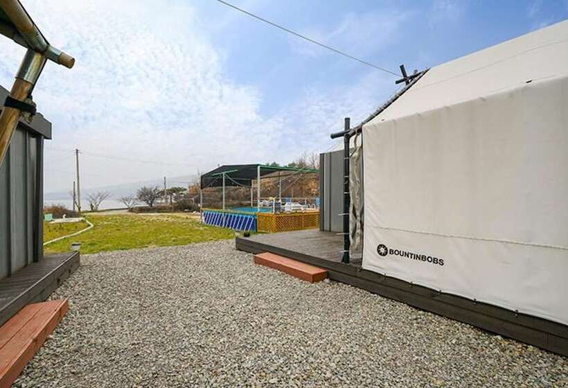 بنسيون Namhae The King Glamping