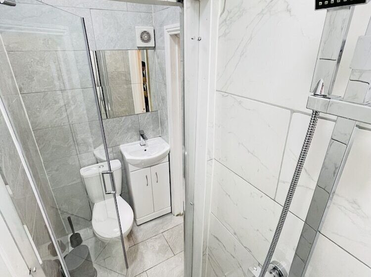 פנסיון Norman Guest House